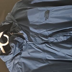 The North Face Windbreaker - Size M